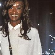 Bonjour, je m’appelle Fatou et je me propose d’aider vos enfants à leurs devoirs